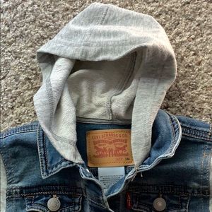 Levi's Jackets & Coats - Levi’s toddler jean jacket with sweatshirt sleeves Levi's Jackets & Coats - Levi’s toddler jean jacket with sweatshirt sleeves